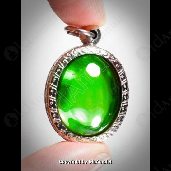 Green Oval Naga-eye +pandents Thai Holy Amulet Gemstone 100%real Size-m