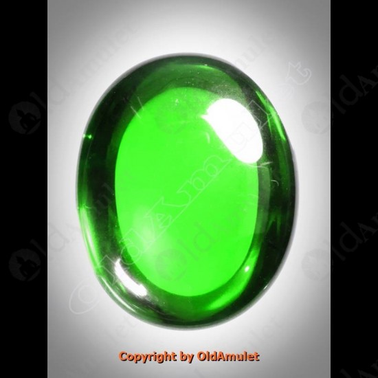 Green Oval Naga-eye +pandents Thai Holy Amulet Gemstone 100%real Size-m