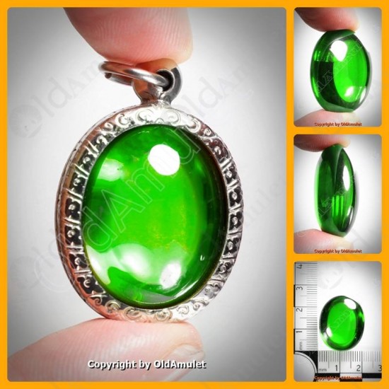 Green Oval Naga-eye +pandents Thai Holy Amulet Gemstone 100%real Size-m