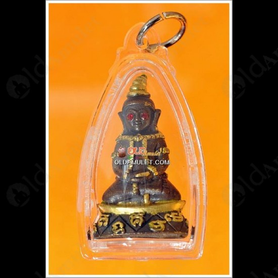 THAI AMULET NGANG RED EYE GEM BRONZE BLACK GOLD WATERPROOF LP NEN 2554