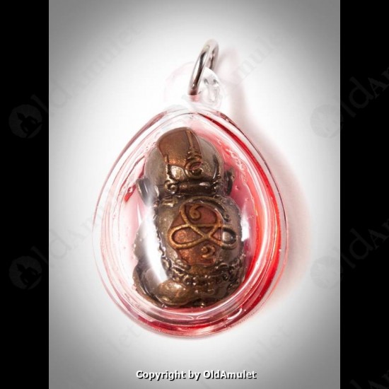 THAI AMULET KMT GUMANTHONG RED OIL LOVE CHARMING WATERPROOF LP NEN 2554