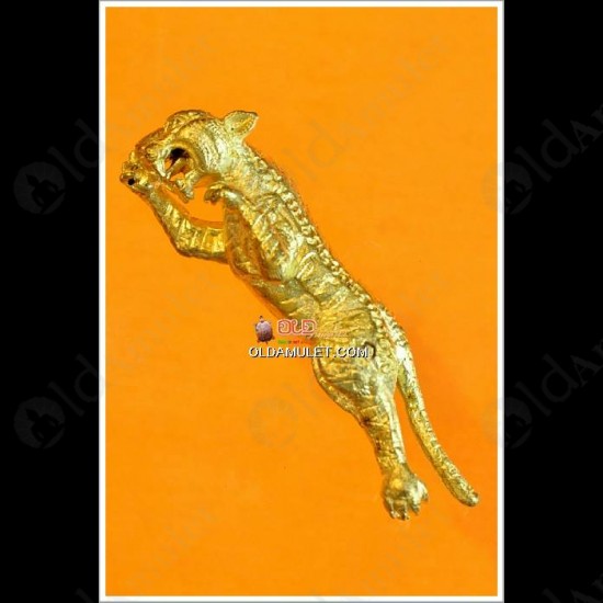 THAI AMULET TAKUD GOLD PLATE TIGER LIFE PROTECTION BRONZE LP UP 2552