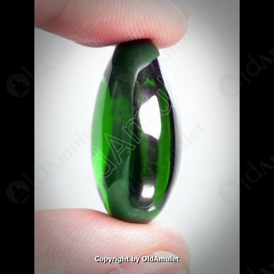 Green Pear Naga-eye Thai Holy Real Amulet Gemstone 100%authentic Size-m