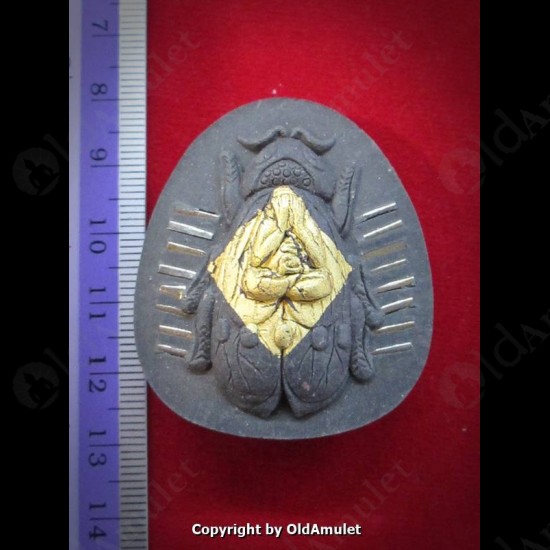 Thai Amulet Holy Wasp Amulet 16akroot Powder Mixed Black Lp Jeed 2555