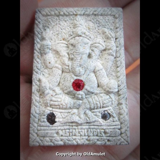 THAI AMULET PHRA SOMDEJ RED GEM 2TAKROOT WHITE POWDER MIXED LP KOON 2556