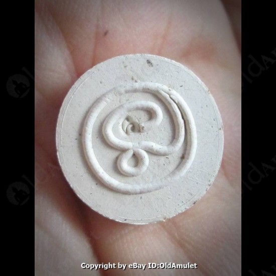 Thai Amulet Pid-ta Closed Eye 5color Button Shpae Wealthy Lp Kloy 2556