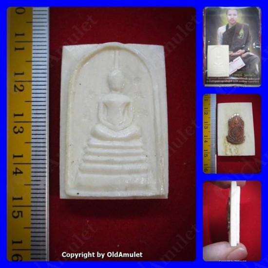 THAI AMULET KUBA THEPMUNI SOMDEJ ELEPHENT BONE WHITE HANDICARFT B.E.2553