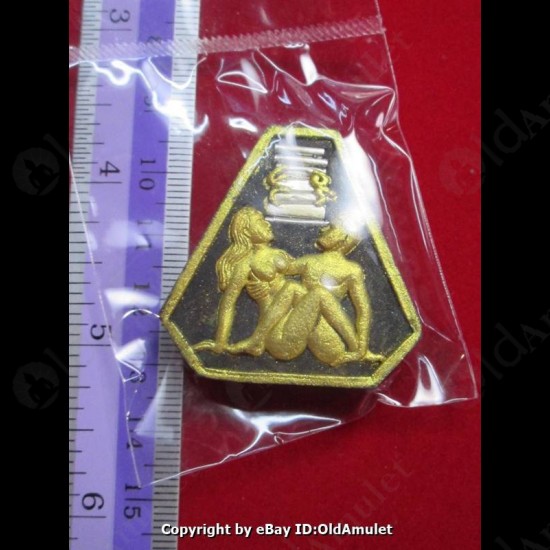 THAI AMULET YIN KUU RAK LOVE ATTRACTION AJAN LONG BANG YAI 2556