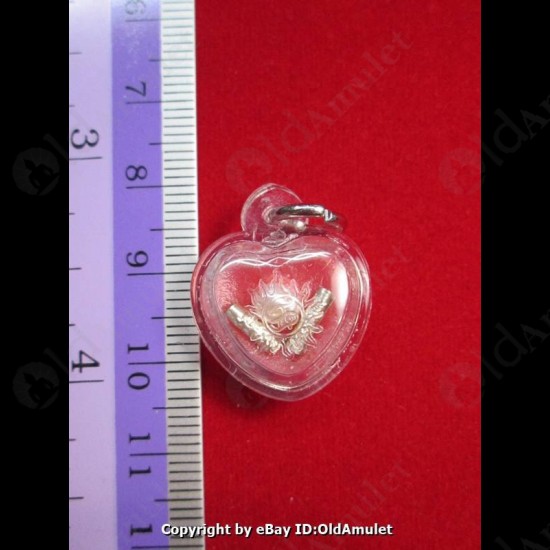 THAI AMULET HAU JAI MINI HEART LOVE ATTRACTION RED WAXY AJAN O 2556