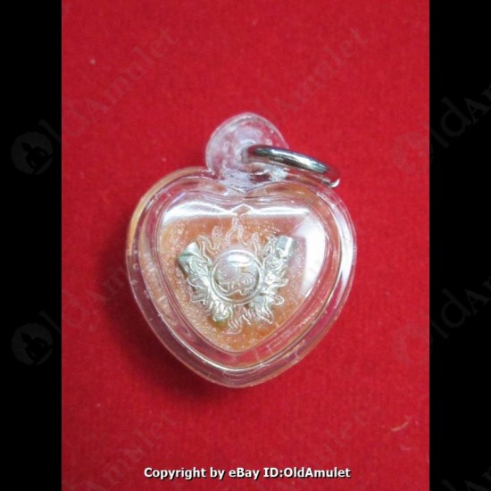 THAI AMULET HAU JAI MINI HEART LOVE ATTRACTION ORANGE WAXY AJAN O 2556