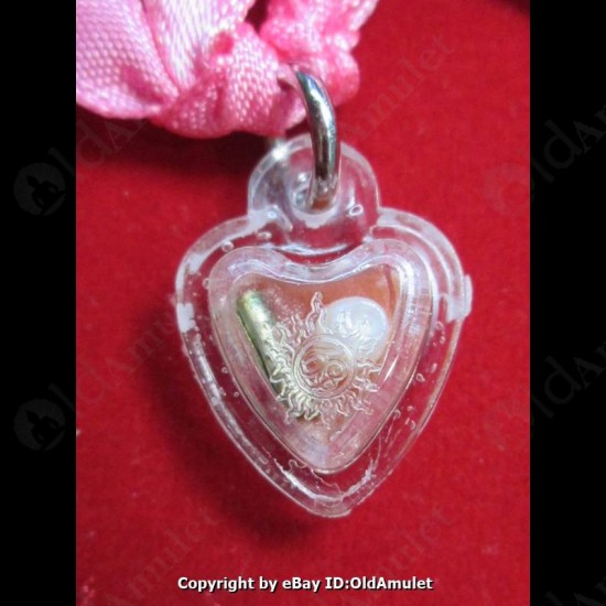 THAI AMULET HAU JAI MINI HEART LOVE ATTRACTION ORANGE WAXY AJAN O 2556