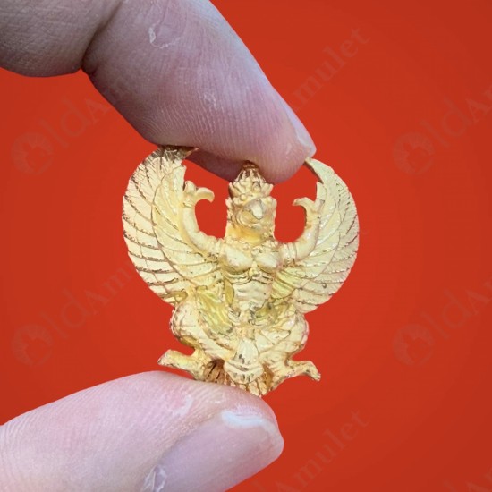 Garuda Lp Key BE.2556 Krutha King Of Bird GOLD PLATED Color Large Thai Amulet