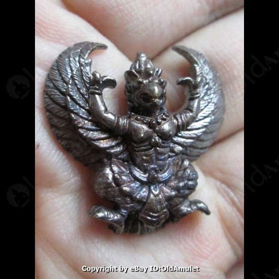 THAI AMULET GARUDA KRUT KING OF BIRD BLACK COLOR PLATED BIG LP KEY 2556