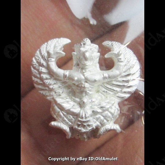 THAI AMULET GARUDA KRUT KING OF BIRD SILVER PLATED SMALL LP KEY 2556