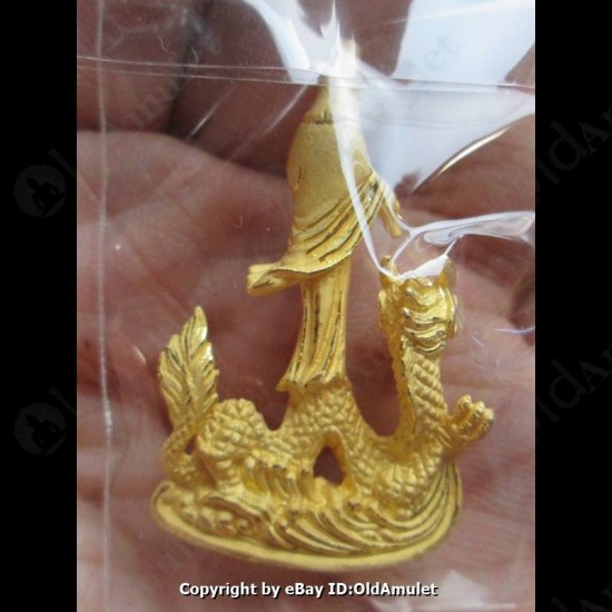 THAI AMULET GUAN YIN GOD OF LOVE RIDE DRAGON GOLD COLOR LP KEY 2556