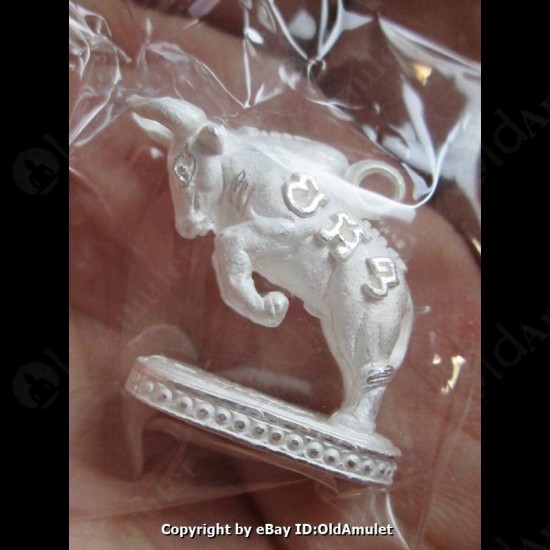 THAI AMULET HOLY BUFFALO BULL PENDANT SILVER COLOR LP KEY 2556