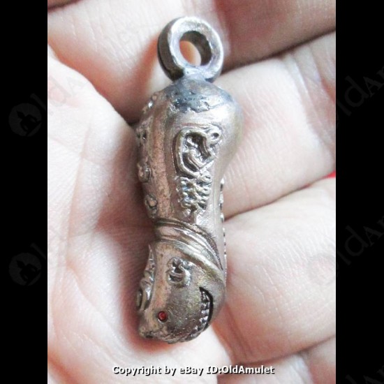 THAI AMULET PALDKIK TAKUD SMILE LUCKY WEALTHY RICH PANDENT LP KEY 2556