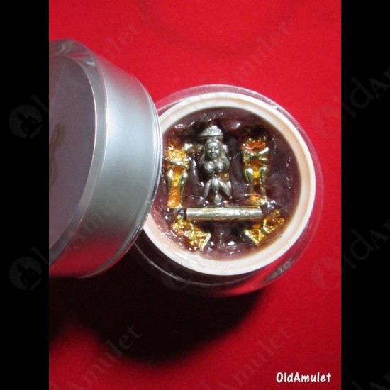 THAI AMULET WAXY LIP LOVE SEX ATTRACTION BIG FOR KAMAKARN LP GOY B.E.2557