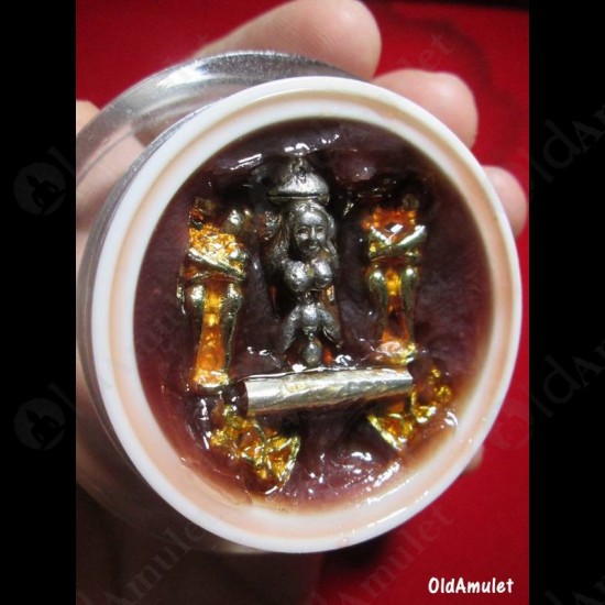 THAI AMULET WAXY LIP LOVE SEX ATTRACTION BIG FOR KAMAKARN LP GOY B.E.2557