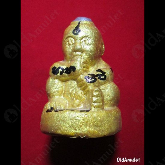 THAI AMULET KMT GUMANTHONG 7GRAVEYARD STATUE 1 INCH GOLD LP GOY B.E.2557