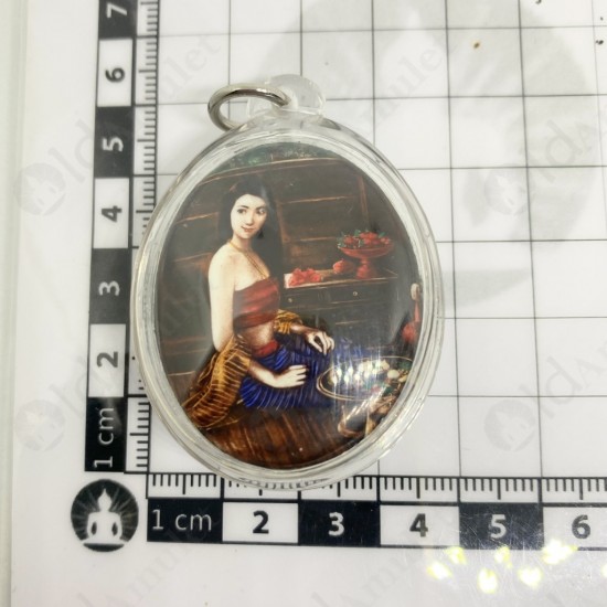 Thai Amulet Love Sex Attraction LADY photo + Oil Namnampri Aj Perm-plaidum