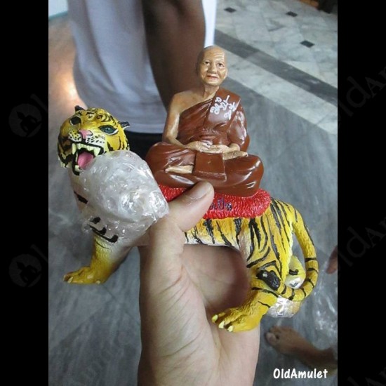 LP PERN WAT BANGPRA AMULET ***UPDATE2014-09-01***