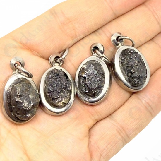 SMALL LekLai Kho Larn Growable Natural Stone Thai Amulet Pendant Life Protection SMALL LekLai Kho Larn Growable Natural Stone Thai Amulet Pendant Life Protection
