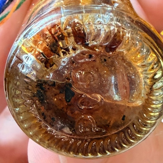 Flower in Holy Oil NMP Thai Amulet Love sex attraction Ajan Perm Praidam BE.2568